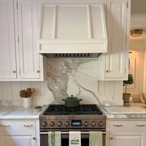 Photo of color Sherwin Williams SW 7002 Downy