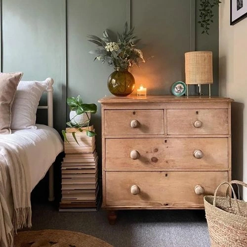 Photo of color Farrow and Ball 79 Card Room Green