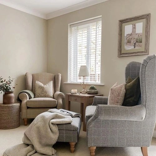 Photo of color Farrow and Ball 282 Shadow White