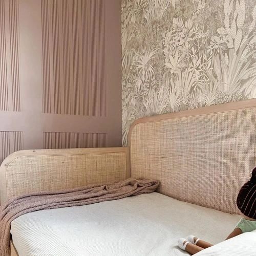 Photo of color Sherwin Williams SW 6031 Glamour