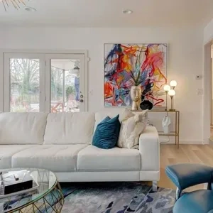 Photo of color Sherwin Williams SW 7757 High Reflective White