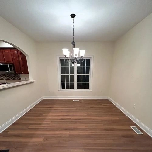 Photo of color Sherwin Williams SW 7558 Medici Ivory