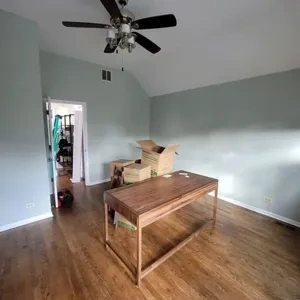 Photo of color Sherwin Williams SW 0052 Pearl Gray