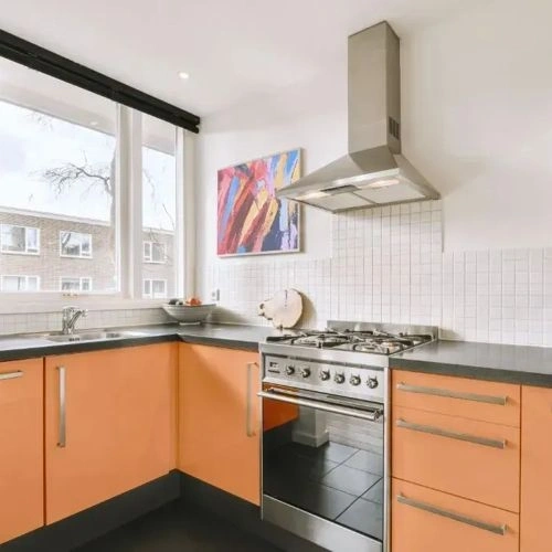 Photo of color NCS S 1040-Y50R 