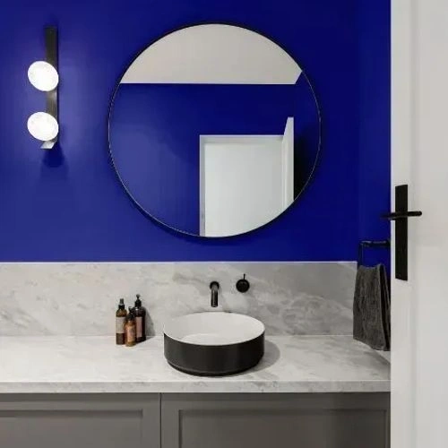 Photo of color NCS S 3060-R70B 