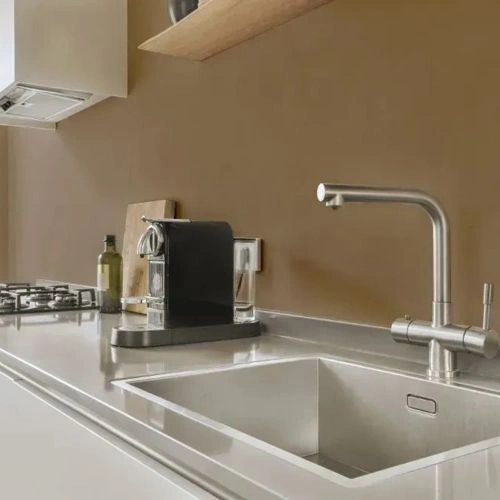 Photo of color NCS S 4010-Y30R 