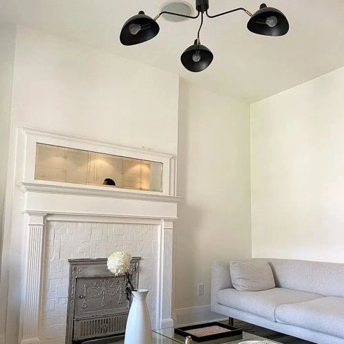 Photo of color Benjamin Moore OC-45 Swiss Coffee