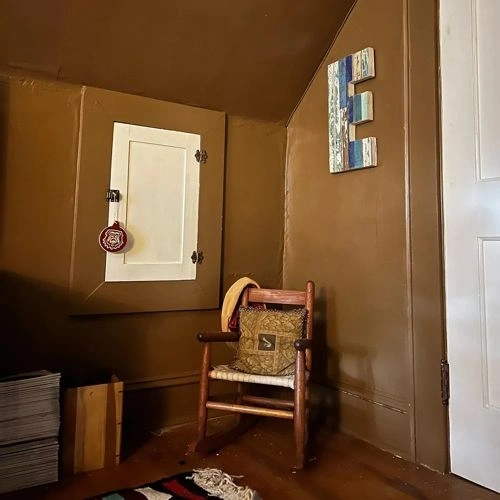 Photo of color Valspar 3004-9A Muddy Mississippi