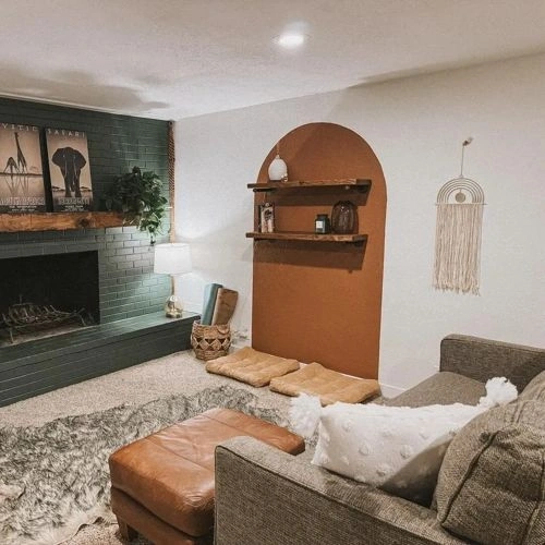 Photo of color Sherwin Williams SW 7705 Wheat Penny