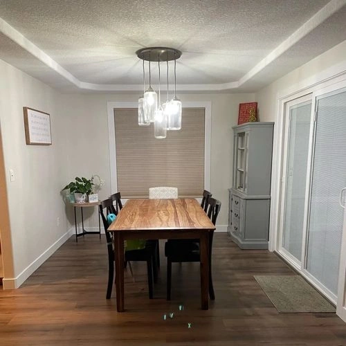 Photo of color Sherwin Williams SW 9586 White Sesame