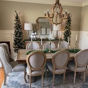 Photo of color Sherwin Williams SW 7528 Windsor Greige