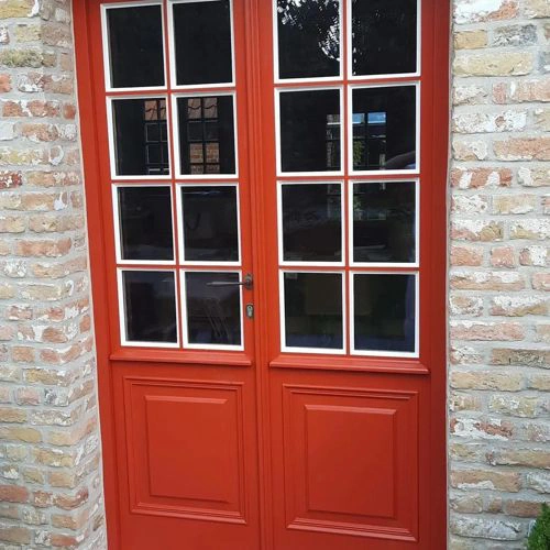 Photo of color RAL Classic RAL 3016  Coral red