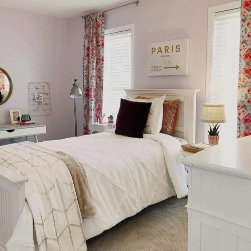 Photo of color Sherwin Williams SW 6820 Inspired Lilac