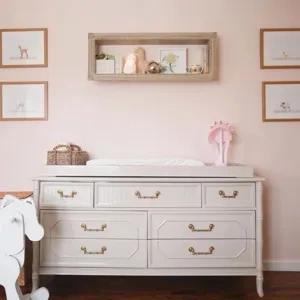 Photo of color Sherwin Williams SW 6322 Intimate White