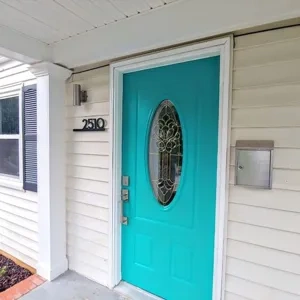 Photo of color Sherwin Williams SW 6941 Nifty Turquoise