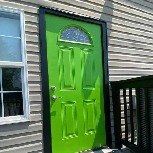 Photo of color Sherwin Williams SW 6922 Outrageous Green