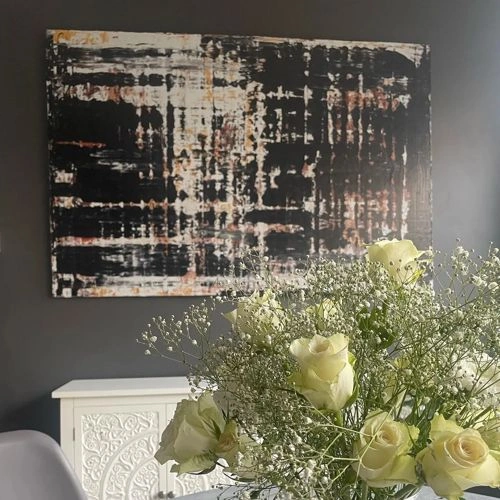 Photo of color Dulux 20YY 11/017 Raisin Cake