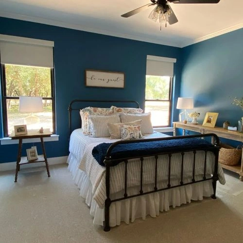 Photo of color Sherwin Williams SW 7607 Santorini Blue