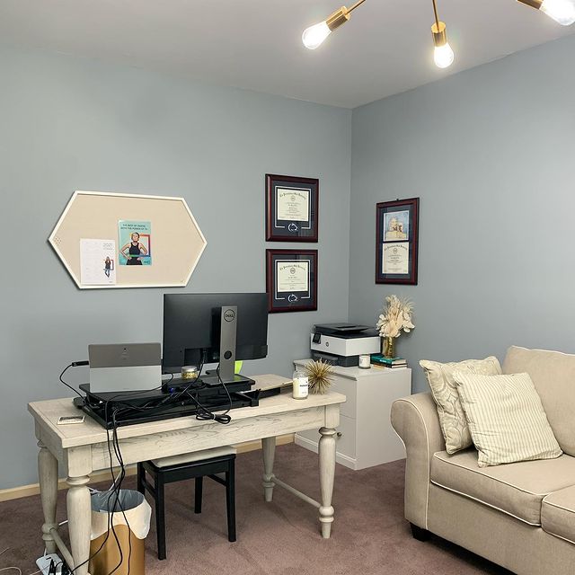 Photo of color Sherwin Williams SW 6234 Uncertain Gray