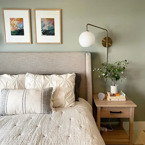 Sherwin Williams medium green paint colors for bedroom