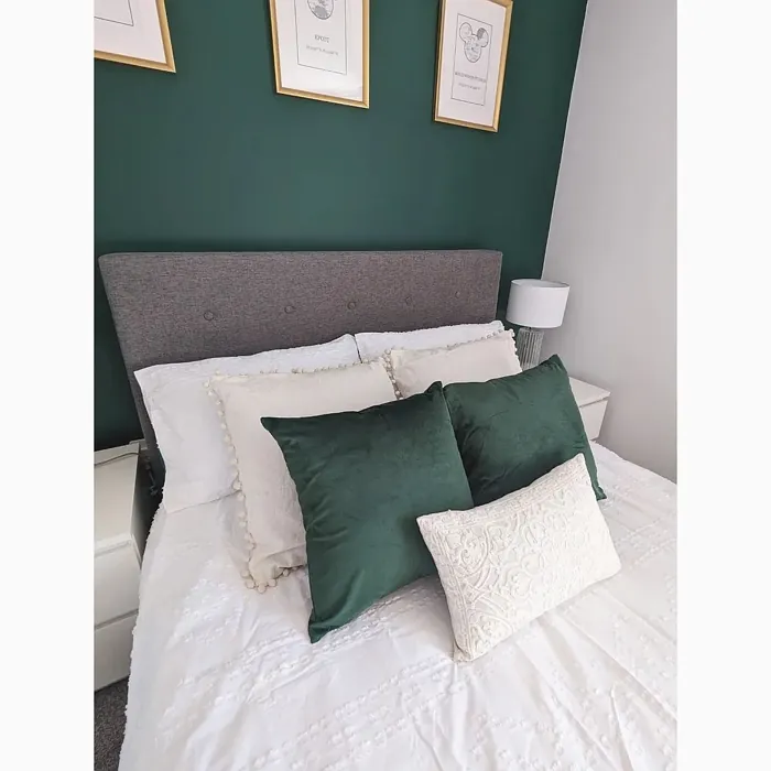 Dulux 07GG 07/143 bedroom review