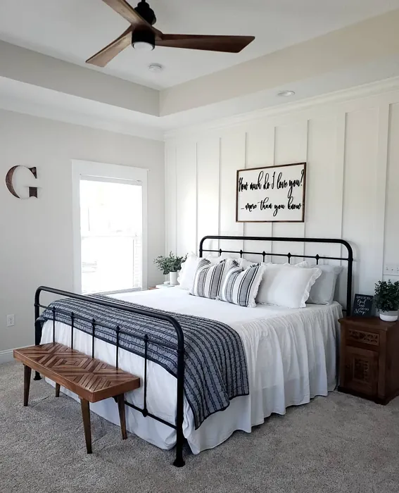 Sherwin Williams Aesthetic White bedroom review