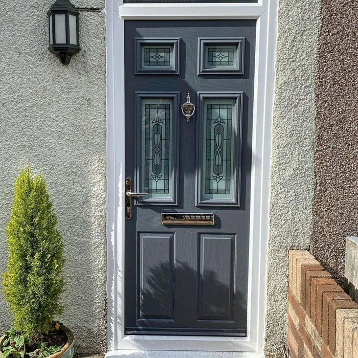 RAL Classic  Anthracite grey RAL 7016 front door paint