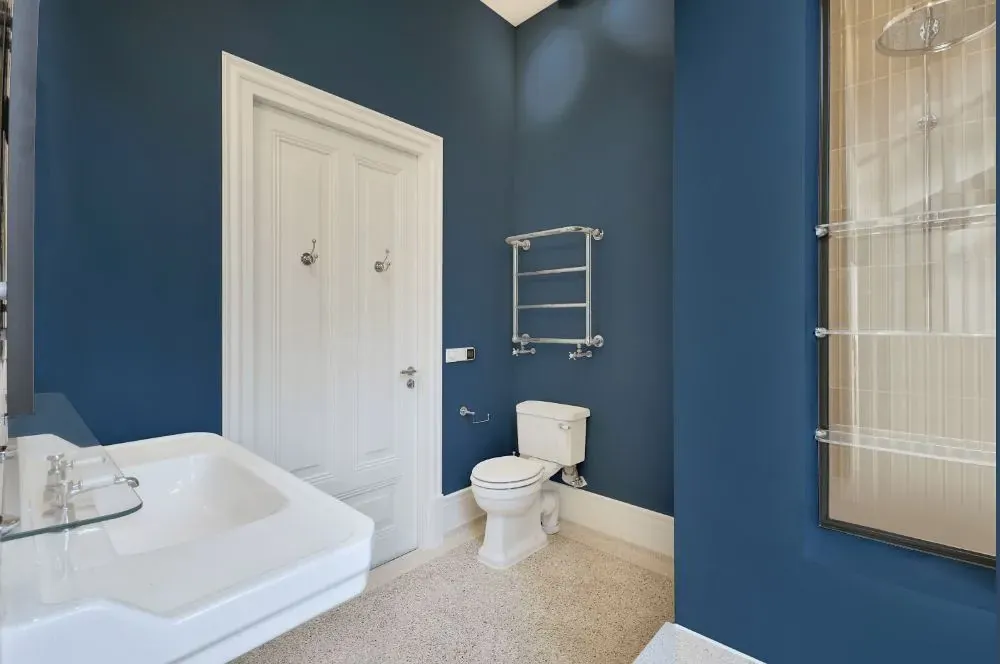 Behr Arrowhead Lake bathroom