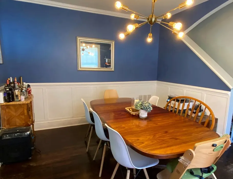 Behr Arrowhead Lake dining room paint review