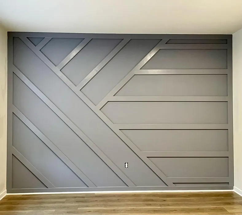 Behr Lilac Fields wall panelling 