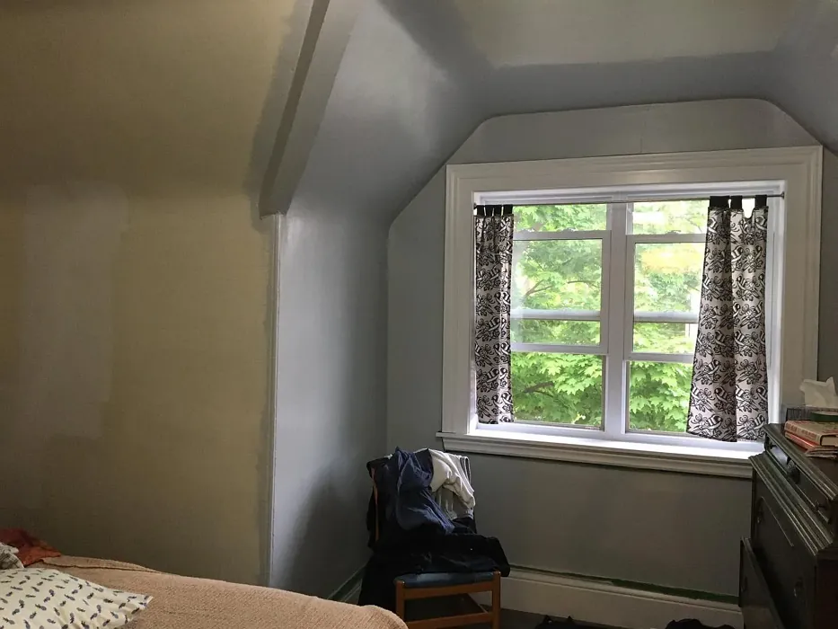 Behr Loft Space bedroom review