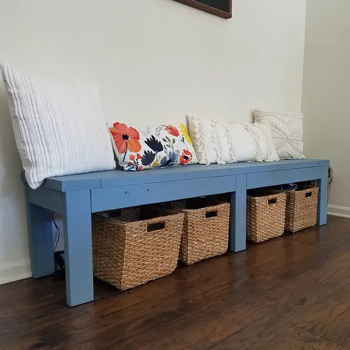 Behr HDC-AC-24 painted bench 