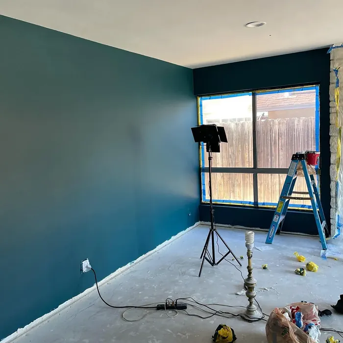 Ocean Abyss wall paint makeover