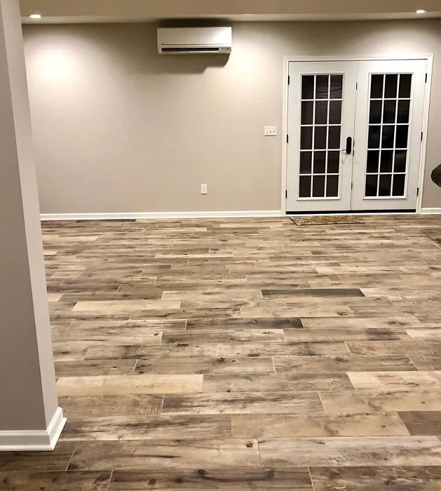 Benjamin Moore Abalone wall paint paint