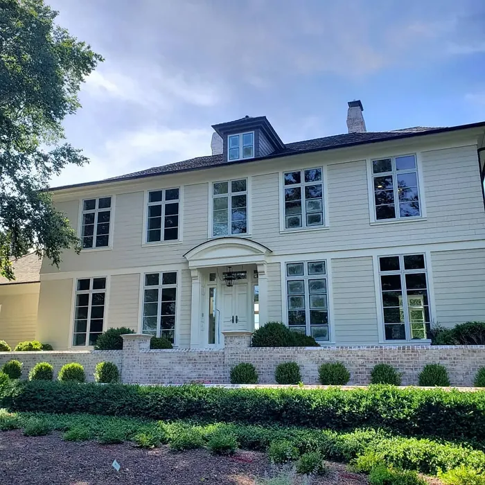 Benjamin Moore Ivory White house exterior 