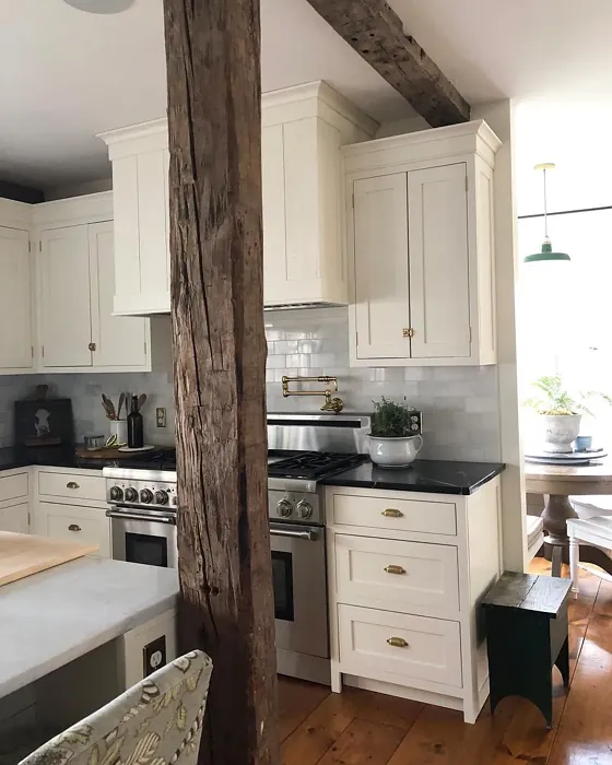 Benjamin Moore Acadia White kitchen cabinets paint review