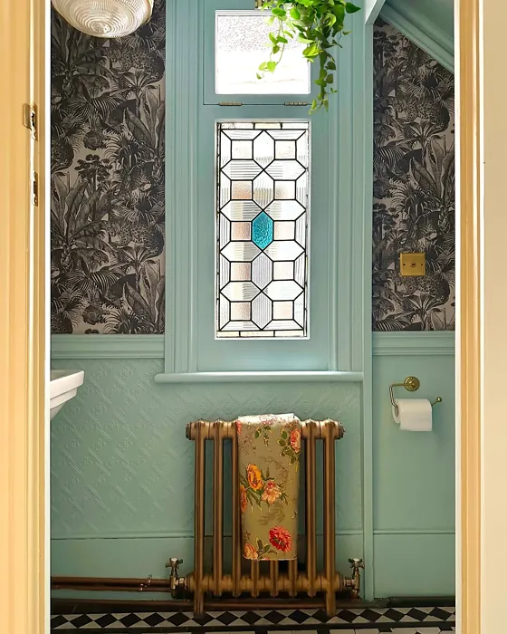 Annapolis Green bathroom photo