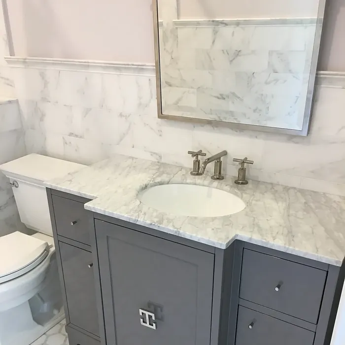 Benjamin Moore Antique Pearl bathroom paint review