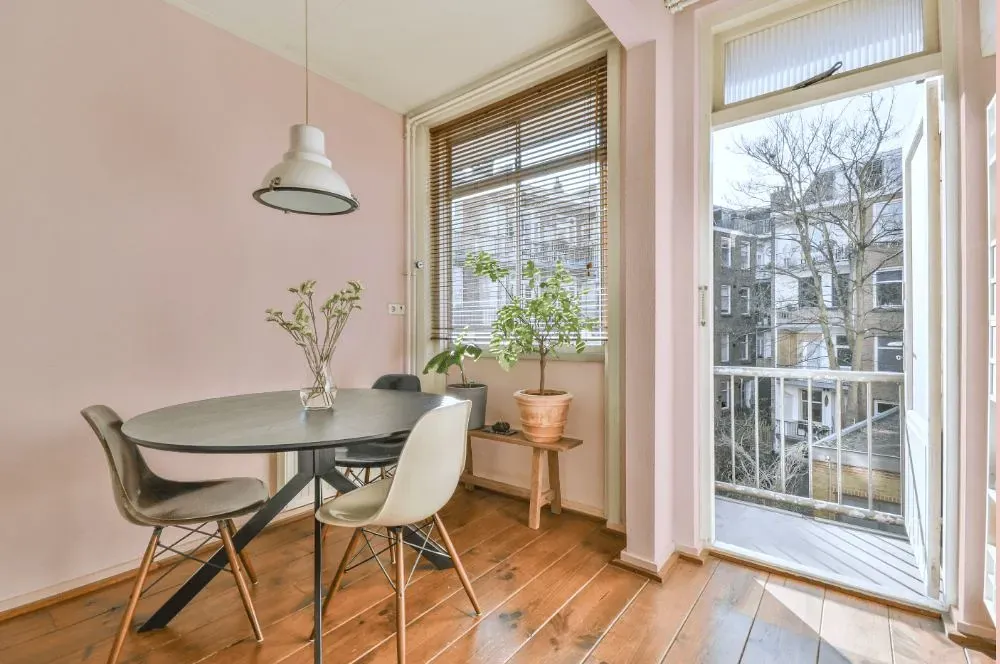 Benjamin Moore April Pink living room