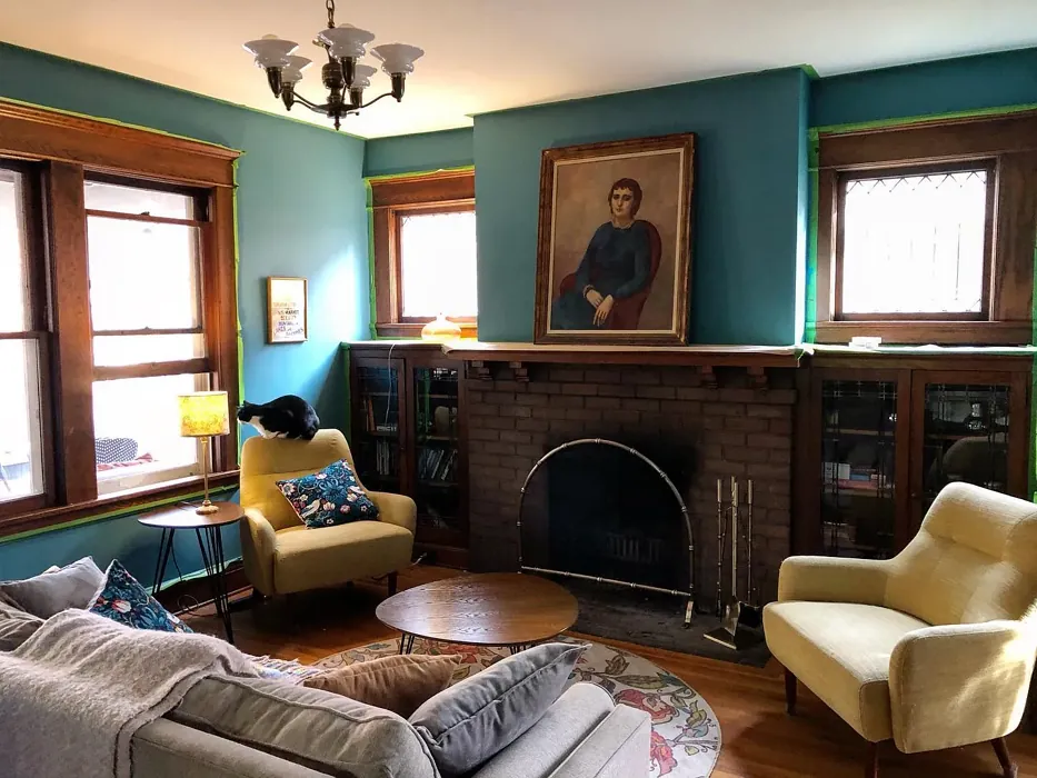 Benjamin Moore Baltic Sea living room 