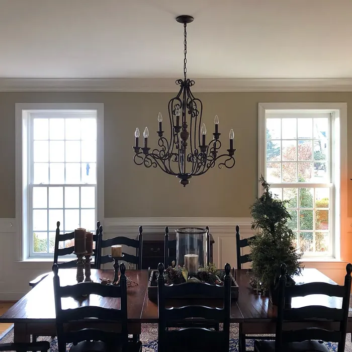 Bennington Gray dining room interior