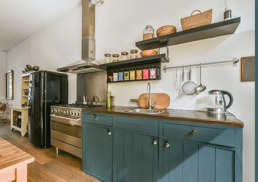 Benjamin Moore Blue Echo kitchen cabinets
