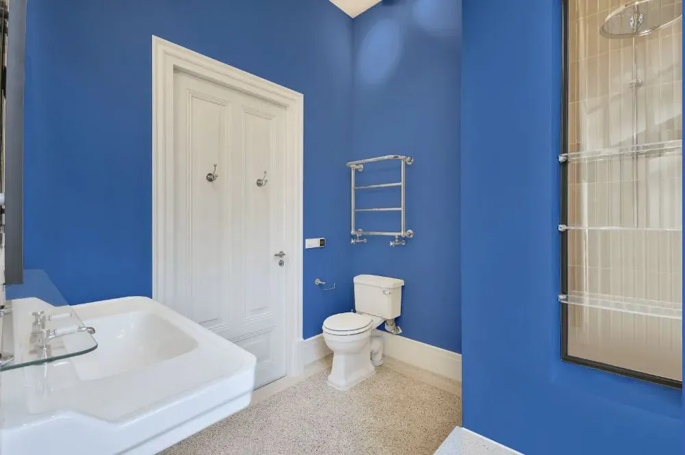 Benjamin Moore Blue Lapis bathroom