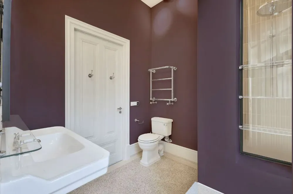 Benjamin Moore Bonne Nuit bathroom