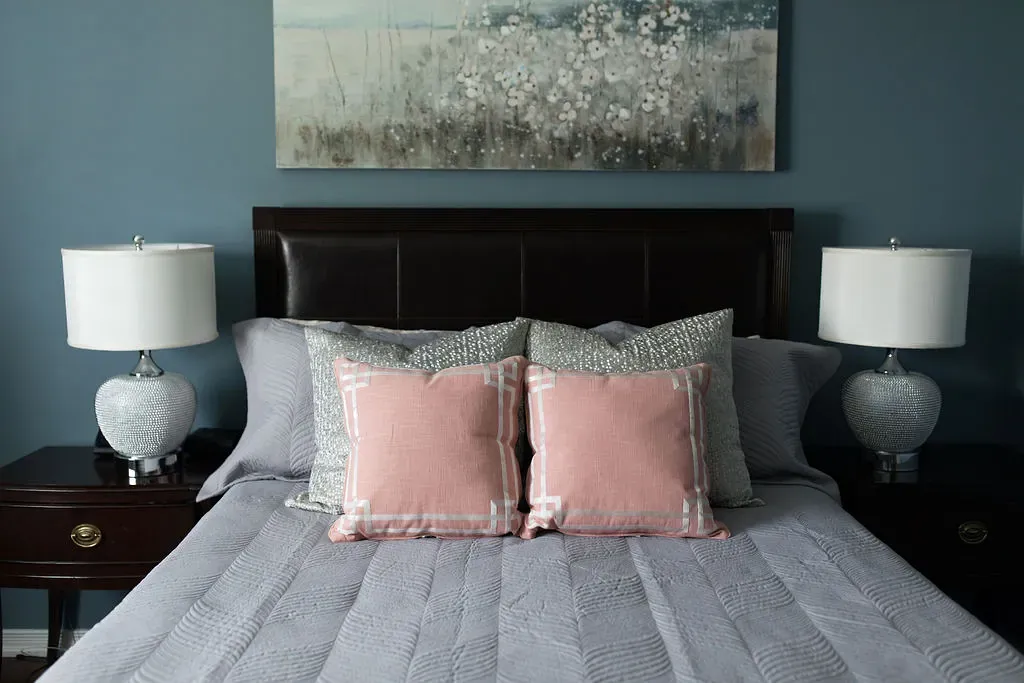 Benjamin Moore HC-162 modern bedroom color review