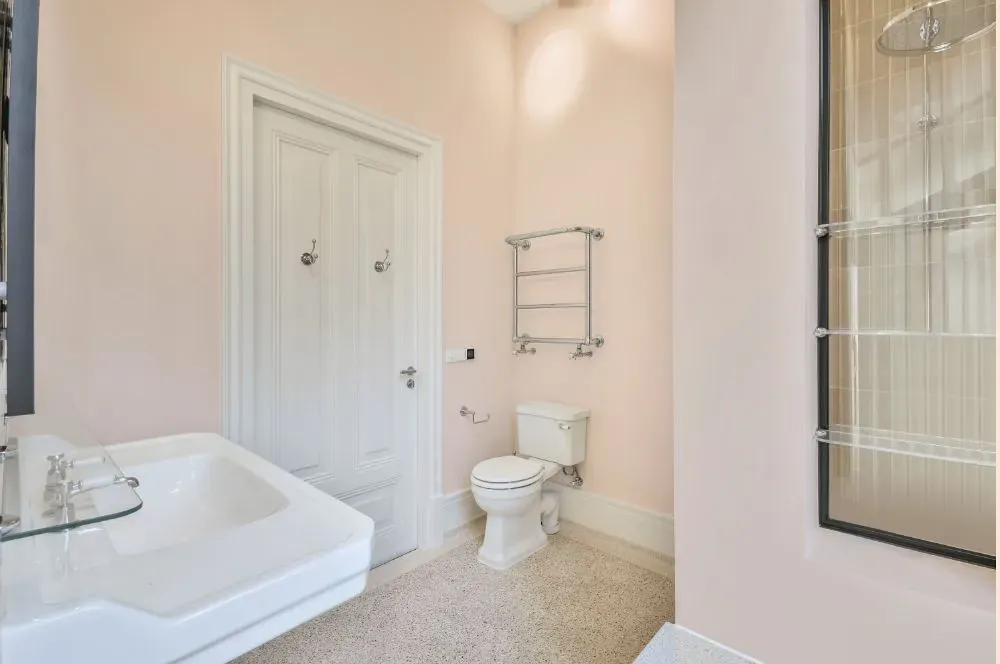 Benjamin Moore Bridal Pink bathroom