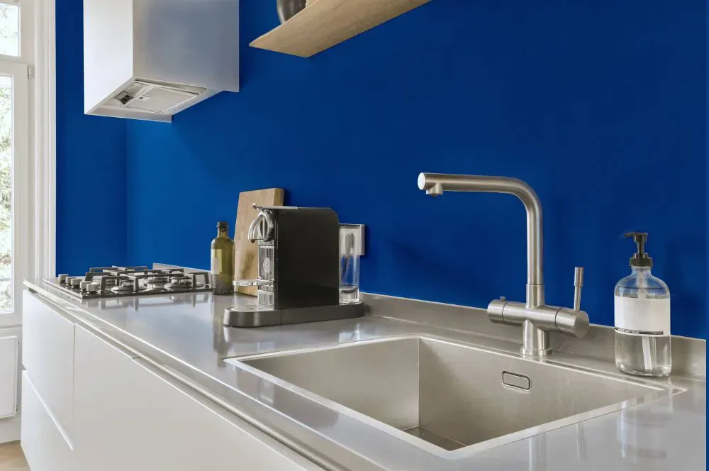 Benjamin Moore Brilliant Blue kitchen painted backsplash