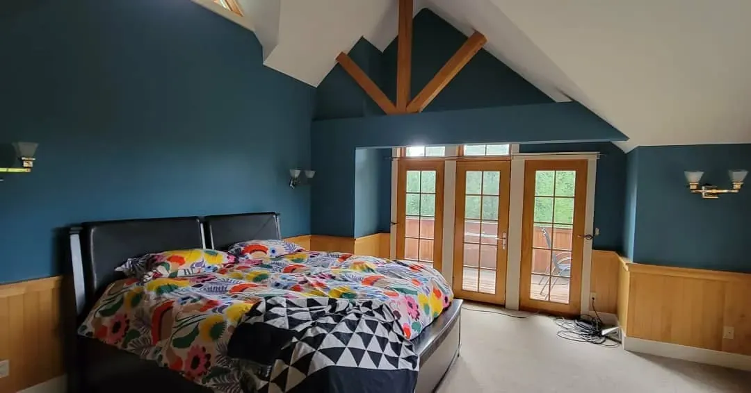 Benjamin Moore Buckland Blue bedroom interior