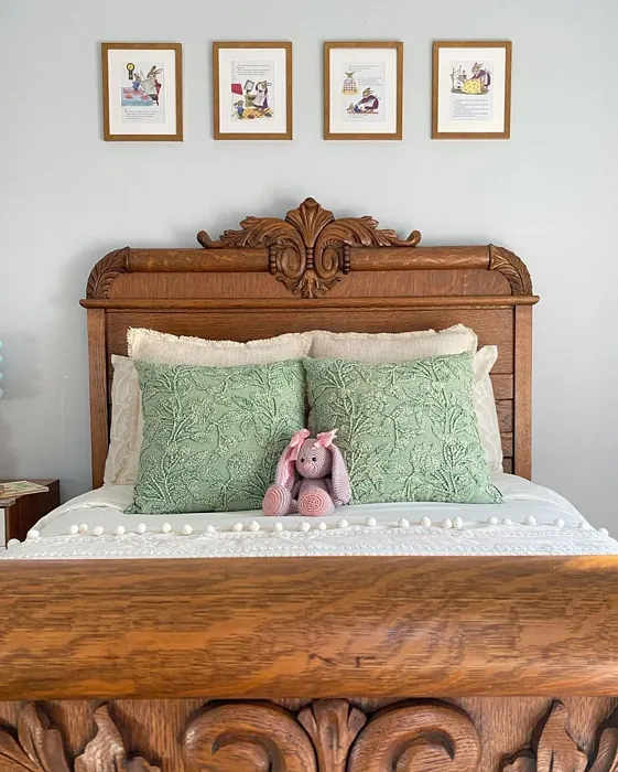 Benjamin Moore Bunny Gray bedroom color review