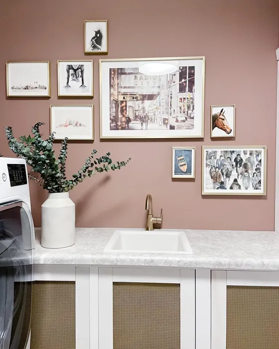 Benjamin Moore Café Ole laundry room color review